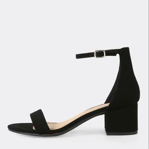 Black strapped heels - size 7.5